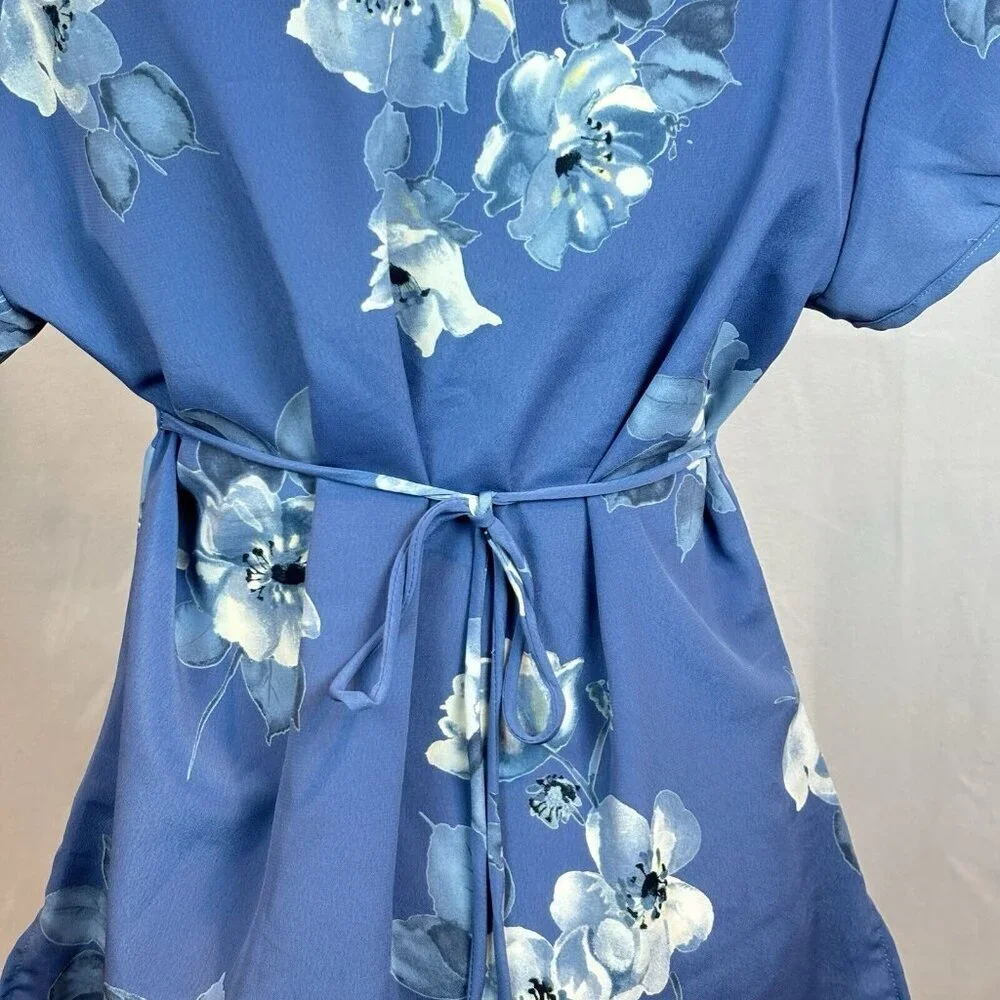 Vintage La Belle Women's Blue Floral Babydoll Cap Sleeve Feminine Blouse Size 11